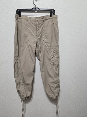 Nortgface Lightweight Beige Capri  Pants Size 10